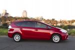 Toyota Prius V 2011 года